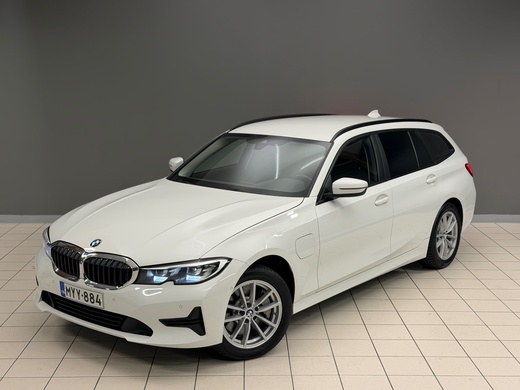 BMW 330 vaihtoauto