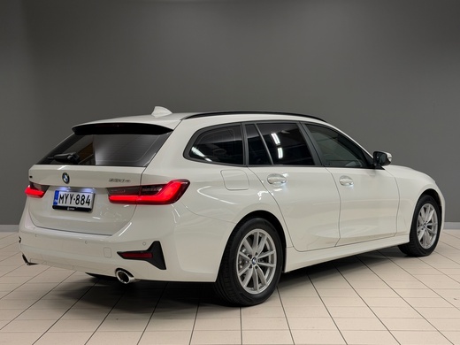 BMW 330 vaihtoauto