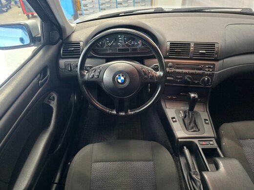 BMW 318 vaihtoauto