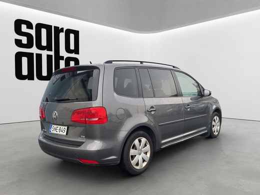 Volkswagen Touran vaihtoauto