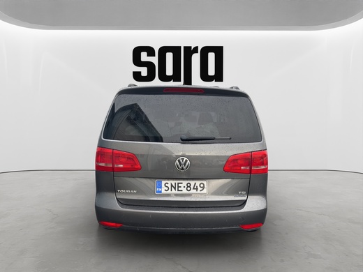 Volkswagen Touran vaihtoauto