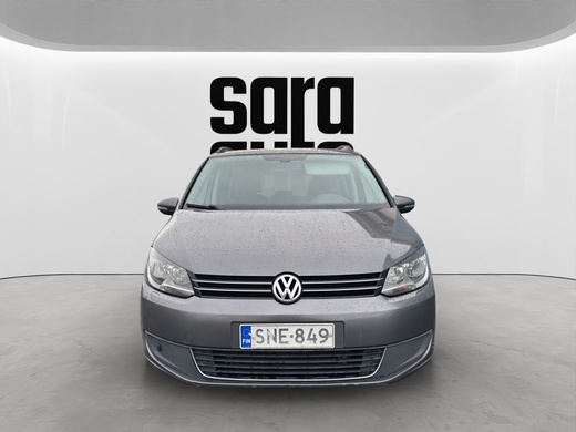Volkswagen Touran vaihtoauto