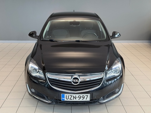 Opel Insignia vaihtoauto