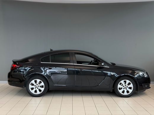 Opel Insignia vaihtoauto