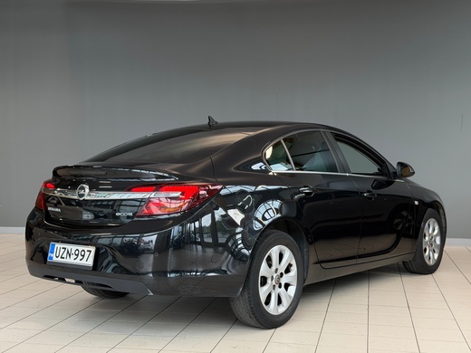Opel Insignia vaihtoauto