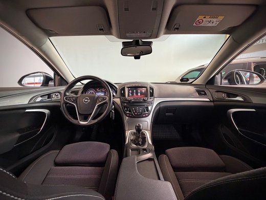 Opel Insignia vaihtoauto