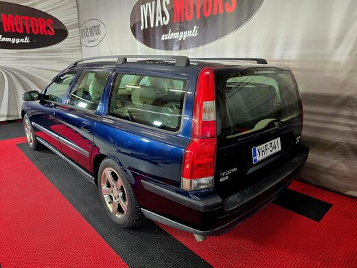 Volvo V70 vaihtoauto