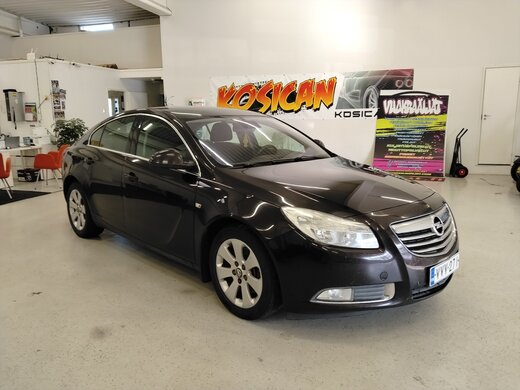 Opel Insignia vaihtoauto