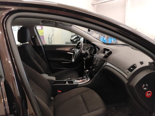 Opel Insignia vaihtoauto