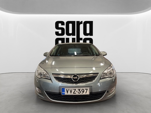 Opel Astra vaihtoauto