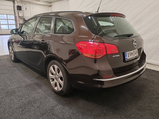 Opel Astra vaihtoauto