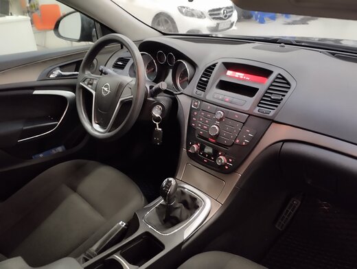 Opel Insignia vaihtoauto