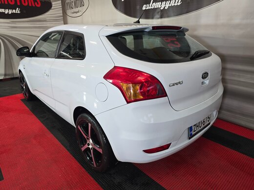 Kia Proceed vaihtoauto