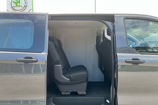 heti ajoon Ford Transit Custom