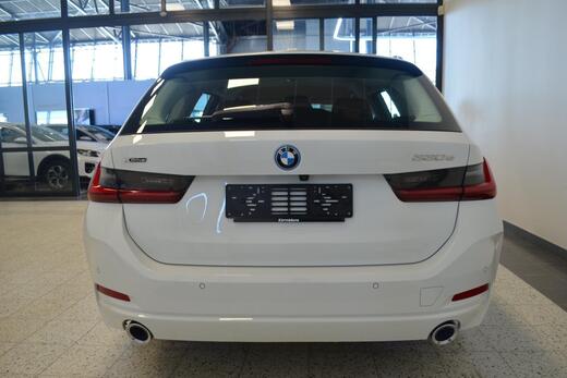 heti ajoon BMW 330