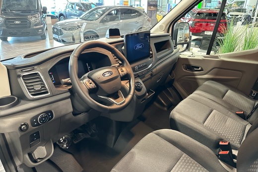heti ajoon Ford Transit