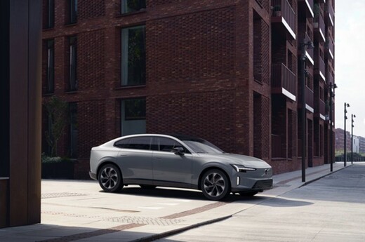 heti ajoon Volvo ES90