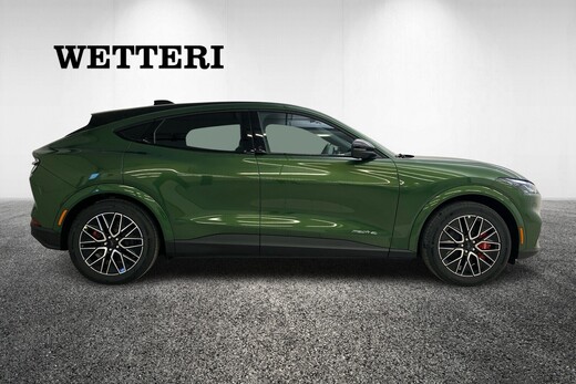 heti ajoon Ford USA Mustang