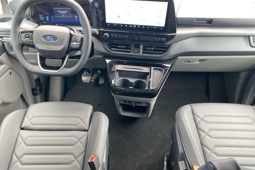 heti ajoon Ford Tourneo Custom