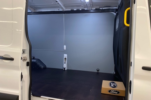 heti ajoon Ford Transit