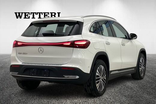 heti ajoon Mercedes-Benz EQA