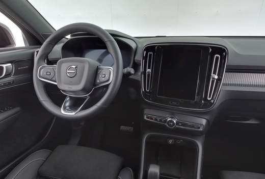 heti ajoon Volvo EX40