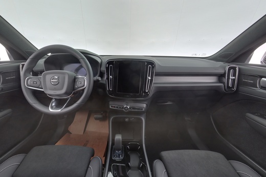 heti ajoon Volvo EX40