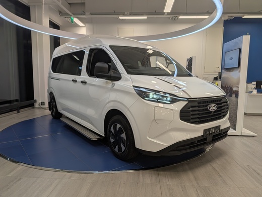 heti ajoon Ford Transit Custom