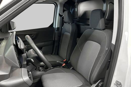 heti ajoon Ford Transit Courier