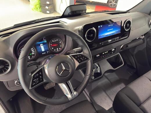 heti ajoon Mercedes-Benz Sprinter