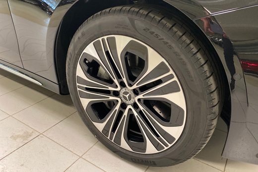 heti ajoon Mercedes-Benz E