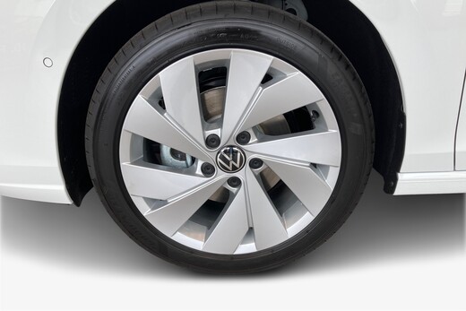 heti ajoon Volkswagen Golf