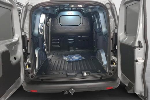 heti ajoon Ford Transit Courier