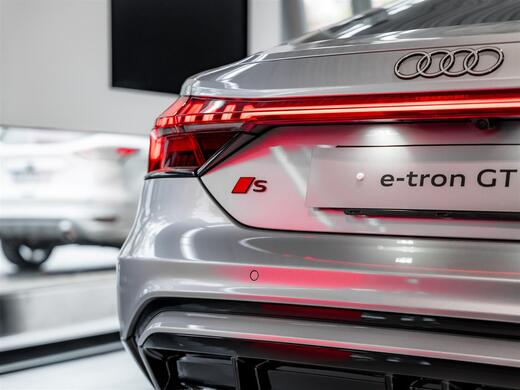 heti ajoon Audi e-tron GT
