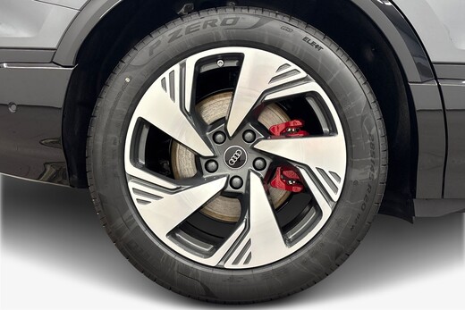 heti ajoon Audi Q6 e-tron