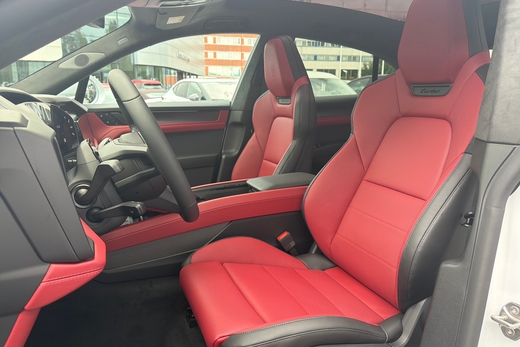 heti ajoon Porsche Cayenne