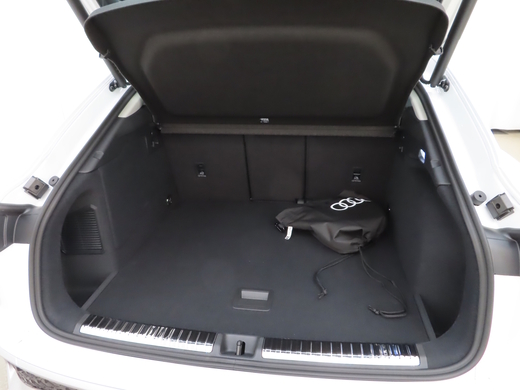 heti ajoon Audi Q3