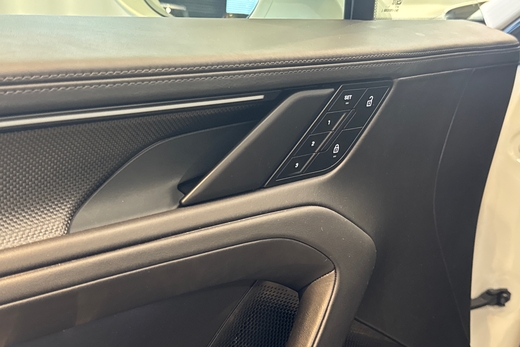 heti ajoon Porsche Cayenne