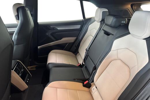 heti ajoon Porsche Cayenne