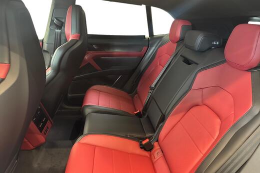heti ajoon Porsche Cayenne