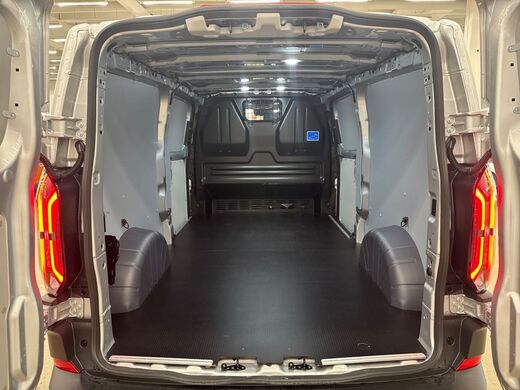 heti ajoon Ford Transit Custom