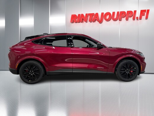 heti ajoon Ford USA Mustang