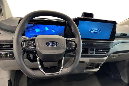 heti ajoon Ford Transit Custom
