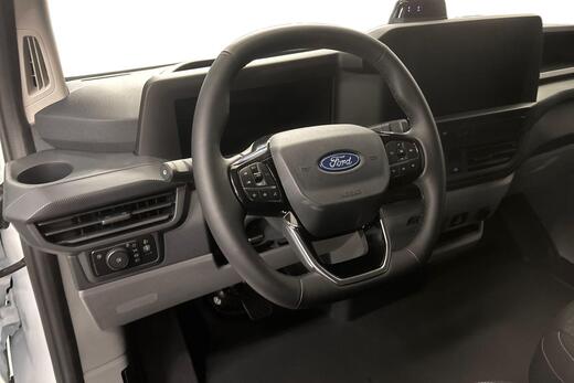 heti ajoon Ford Transit Custom