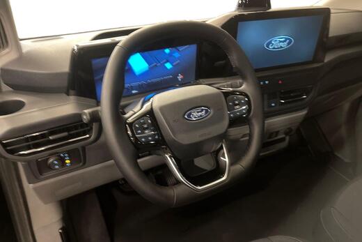 heti ajoon Ford Transit Custom