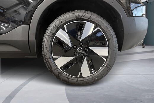 heti ajoon Volvo EX40