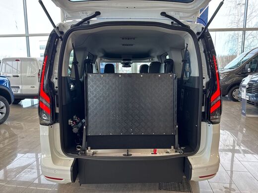 heti ajoon Ford Grand Tourneo Connect