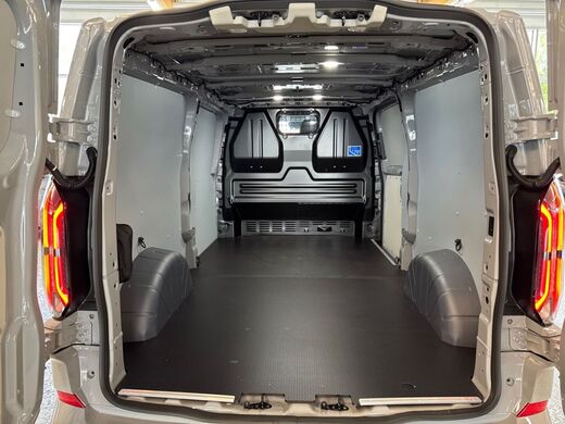 heti ajoon Ford Transit Custom