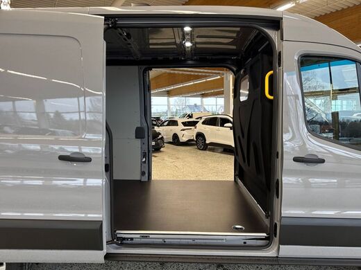 heti ajoon Ford Transit