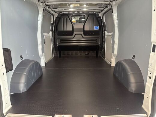 heti ajoon Ford Transit Custom
